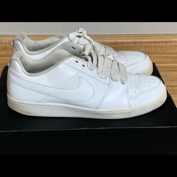 CLASSIC NIKE BACKBOARD II ALL WHITE MENS SHOES SIZE 12 NICE